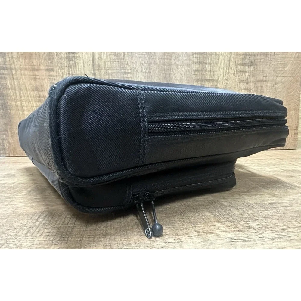 ThinkPad black computer bag with multiple compartments and pockets 16x13 Inches